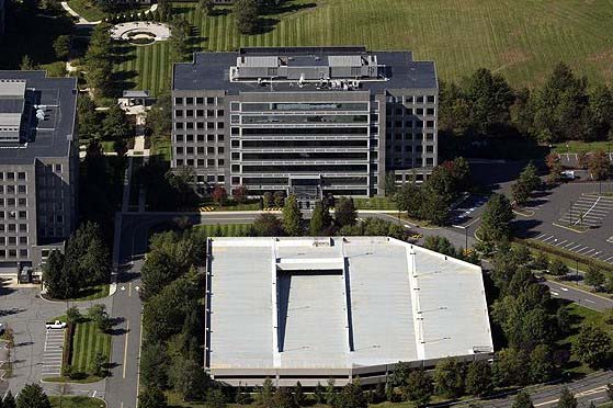 SJP Properties Signs Mazda North American Operations Regional Offices at Somerset Corporate Center II in Bridgewater, N.J.